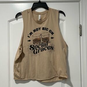 I’m not big on social graces graphic tank T shirt with raw hem, L, country